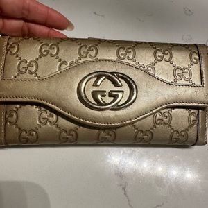 Authentic Gucci wallet
